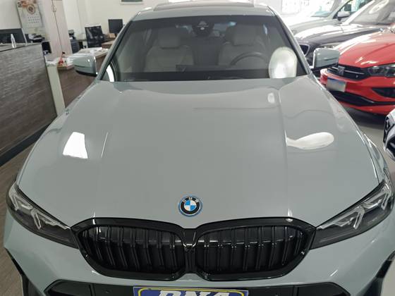 BMW 330e 2.0 16V TURBO HÍBRIDO M SPORT AUTOMÁTICO BMW 330e 2.0 16V TURBO HÍBRIDO M SPORT AUTOMÁTICO